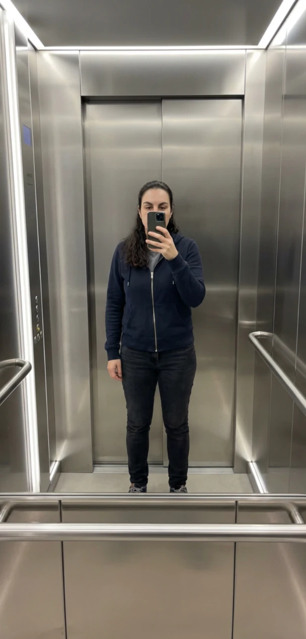 Step 1 - Upload a selfie so Clottr can generate realistic virtual try-on previews